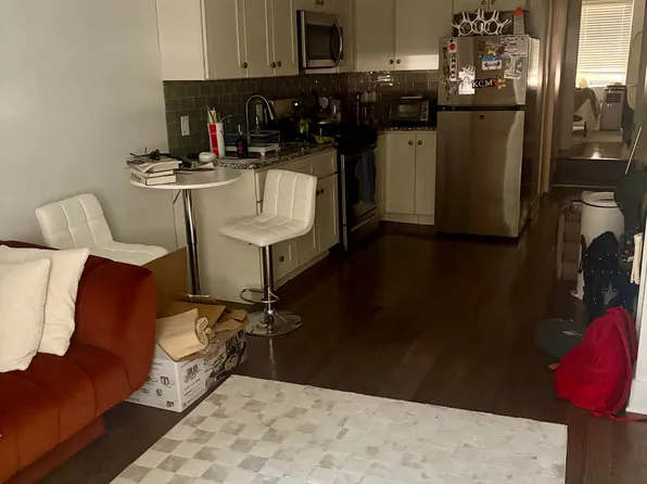 1627 Bainbridge St Floor 1, Philadelphia, PA 19146