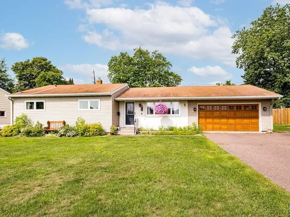 801 9th St, Cloquet, MN 55720