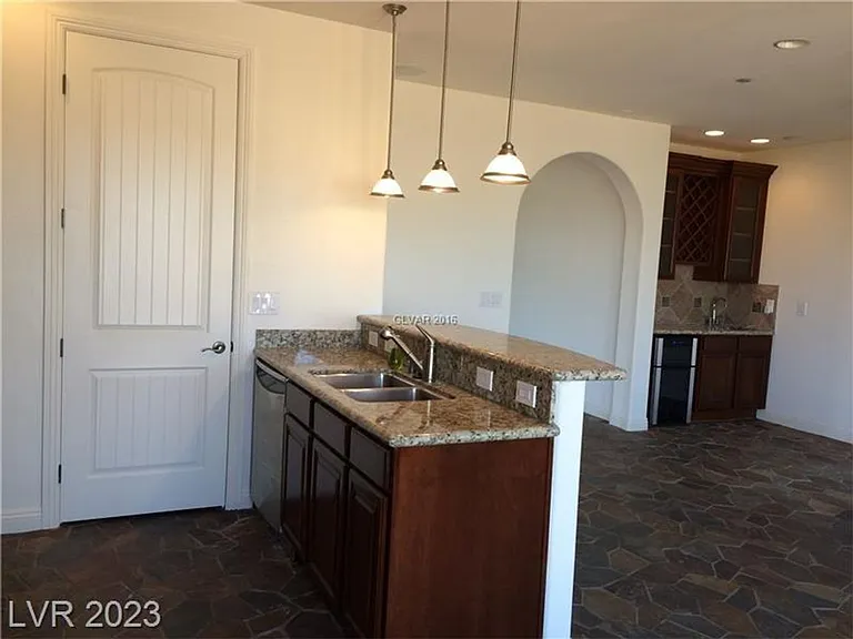 1230 Calcione Dr — Photo 3
