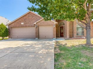 2100 Ravens Nest Dr, Fort Worth, TX 76177