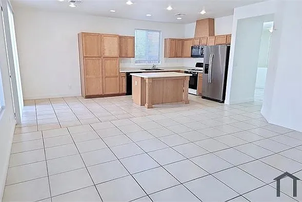 1022 Lone Pine River Ave — Photo 12