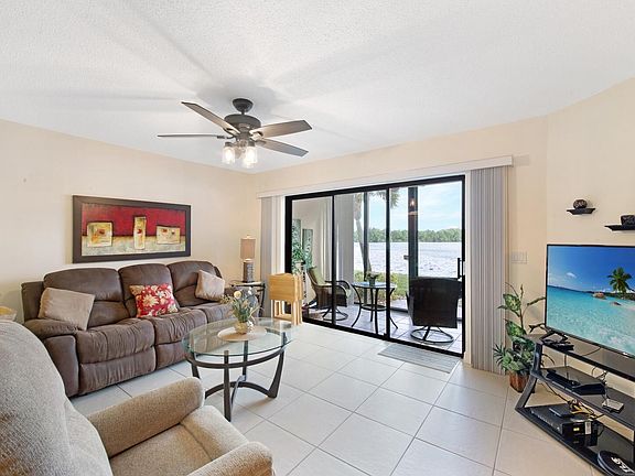 2nd image of 303 Liberty Court