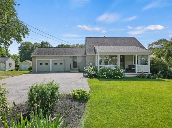 1277 Quaker St, Northbridge, MA 01534