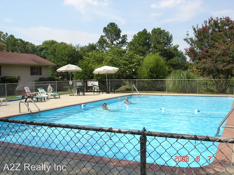 2nd image of 130 S Estes Dr #H
