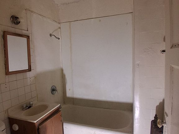 3rd image of 2453 N 17th St #2