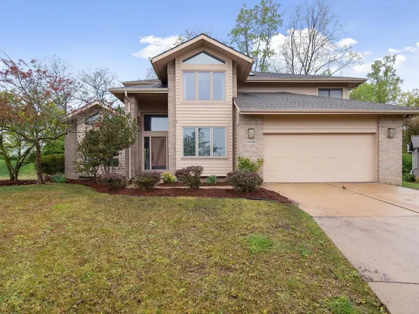 3239 Bellflower Ct, Ann Arbor, MI 48103