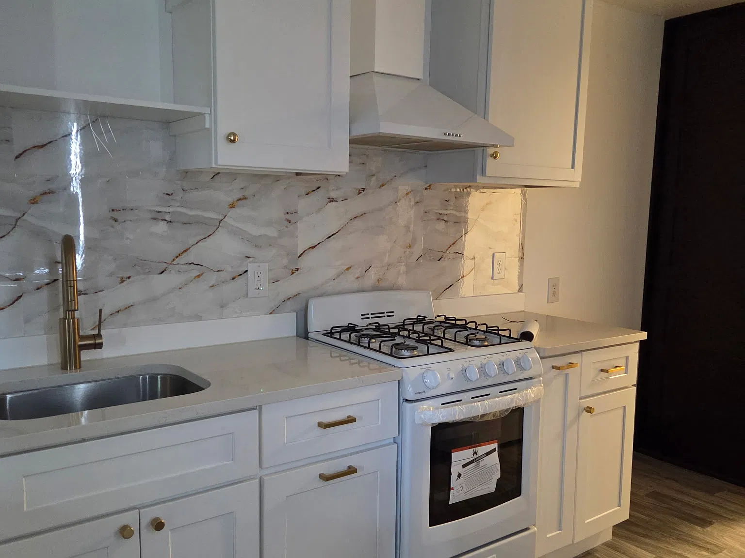 1 bed, 600 sqft, $900 — Photo 3
