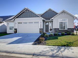 2958 N Zion Park Ave, Meridian, ID 83646