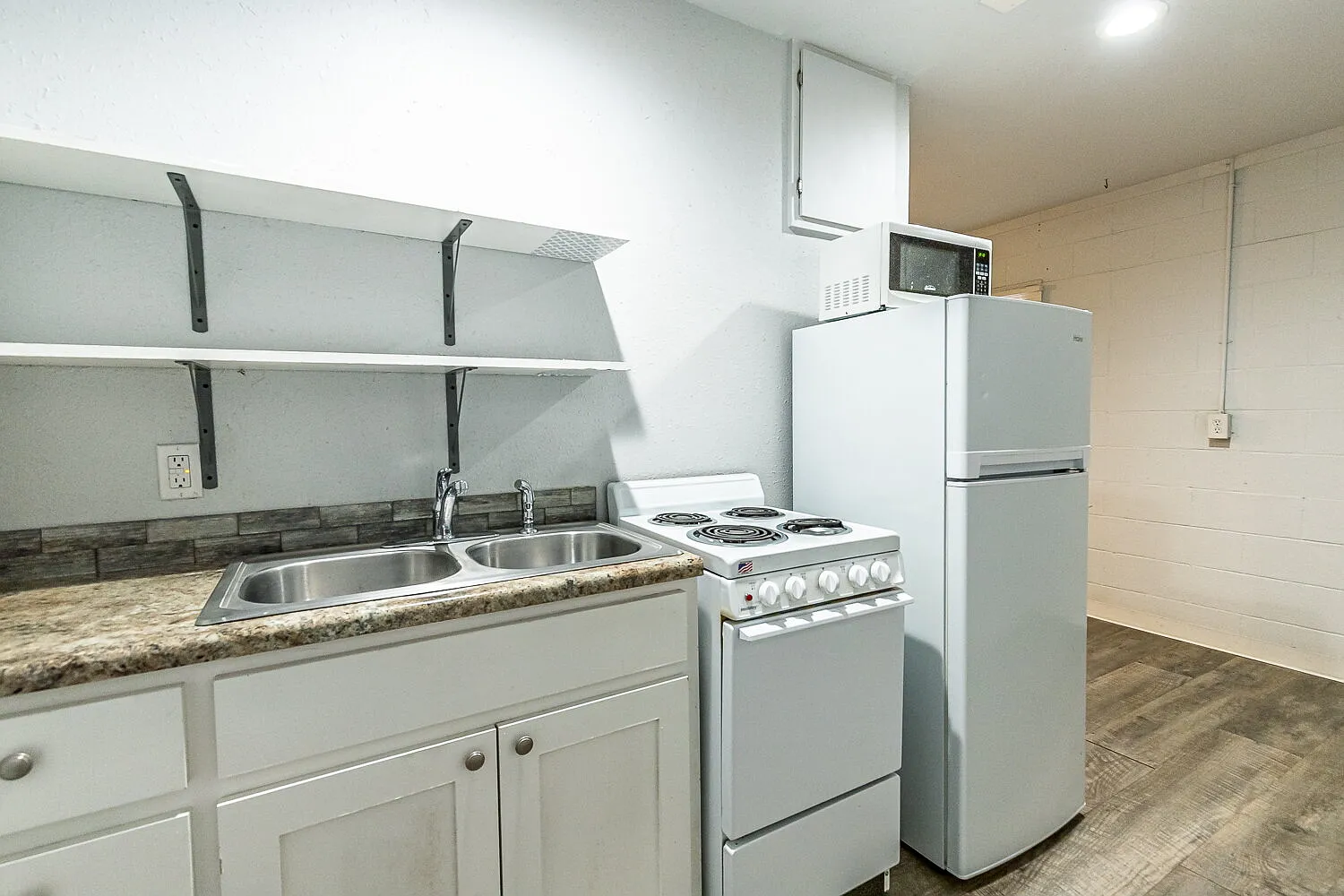 1 bed, 1.0 bath, 500 sqft, $600 — Photo 3