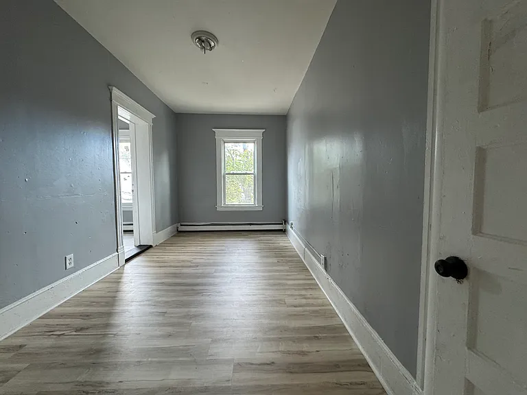 3 Putnam St #3 — Photo 3