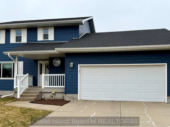 2616 Parkview Dr, Grand Island, NE 68801