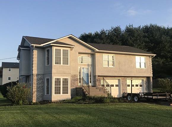 1st image of 401 Brookwood Dr