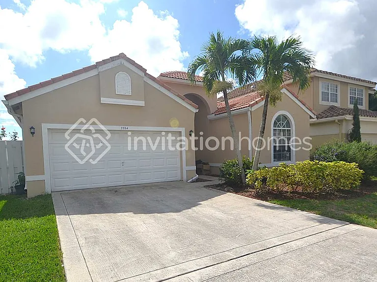 7704 Thornlee Dr — Photo 1