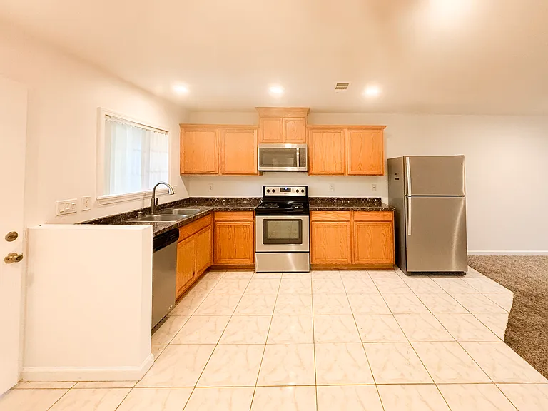 8850 Olive Ln #18 — Photo 1