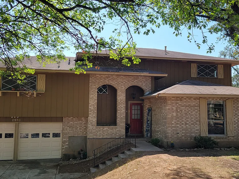 2910 Wacos Dr — Photo 1