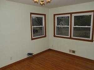 5th image of 141 Bluwood Ave