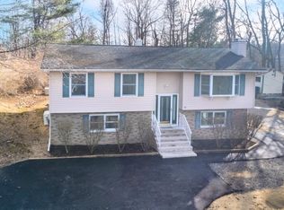 98 Espanong Rd, Lake Hopatcong, NJ 07849