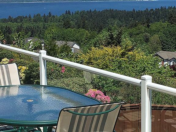 2nd image of 5325 Orca Dr NE