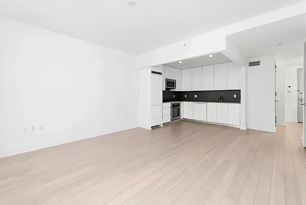 Rented by Keller Williams NYC | media 22