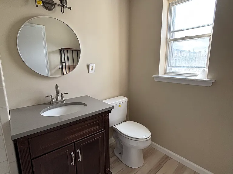116 S Schroeder St — Photo 13