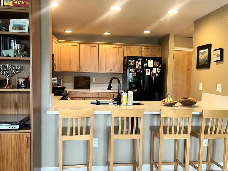 2241 NW Pettygrove St — Photo 5