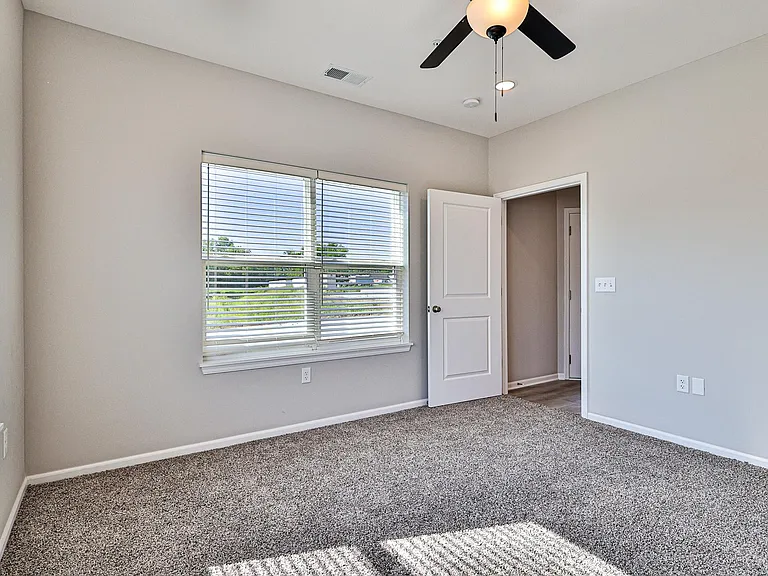 The Lofts at Bridgewood — Photo 32