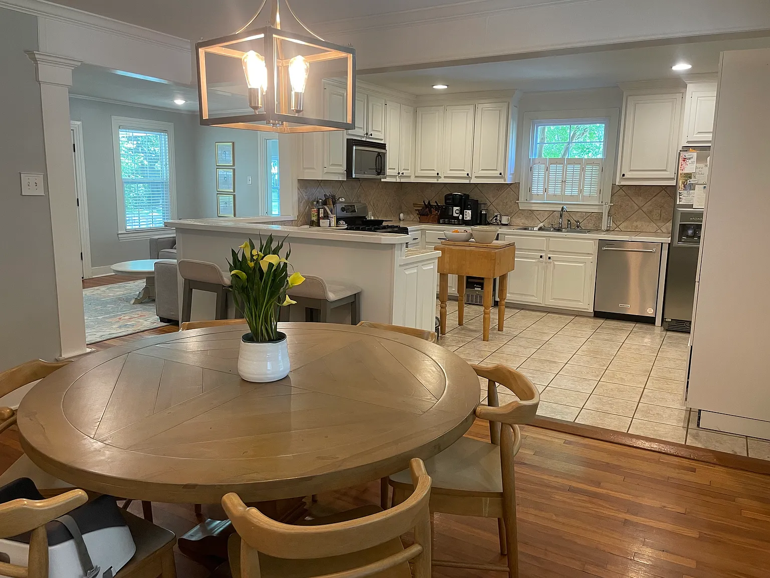 3 bed, 1809 sqft, $2,700 — Photo 3