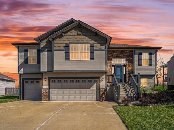 1606 NE 124th Ter, Kansas City, MO 64165