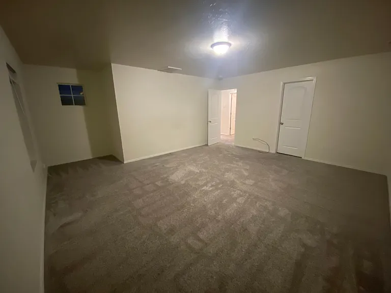 8258 W Saddlehorn St — Photo 12