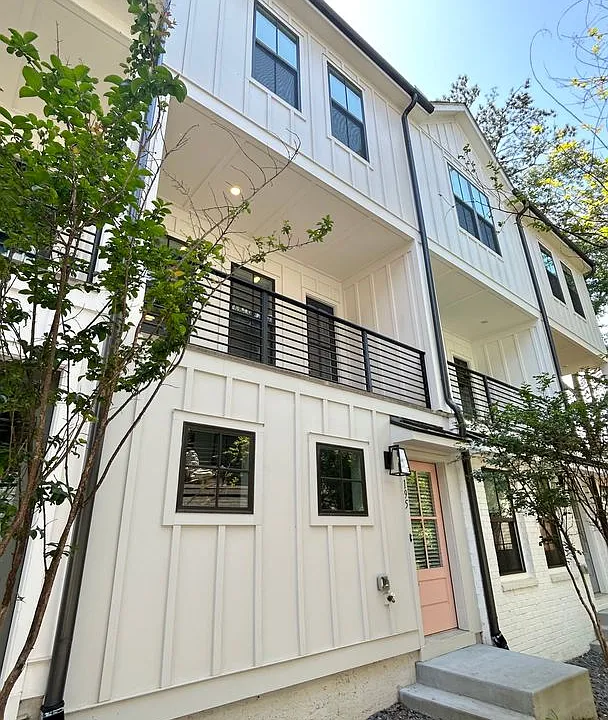 195 Chestnut Cir