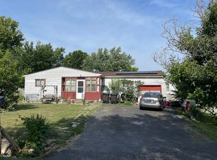 17602 Montgall Dr, Belton, MO 64012