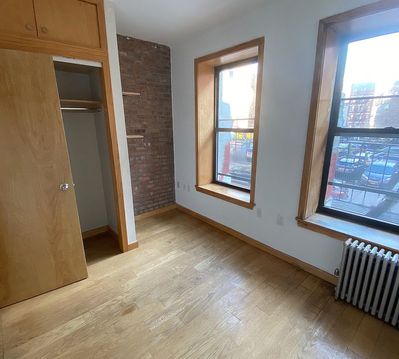 2nd image of 33 Henry St APT 3