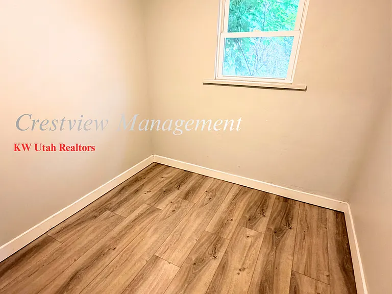 2029 Monroe Blvd — Photo 7