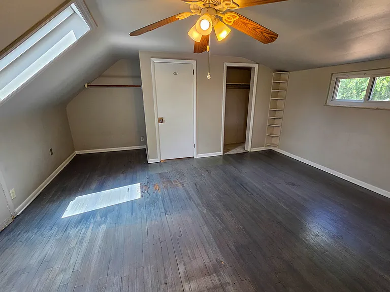 151 Mahoning Dr — Photo 31