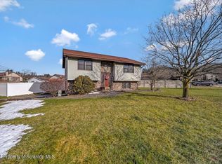 107 W Winthrop St, Jessup, PA 18403