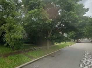 11221 S Edbrooke Ave, Chicago, IL 60628
