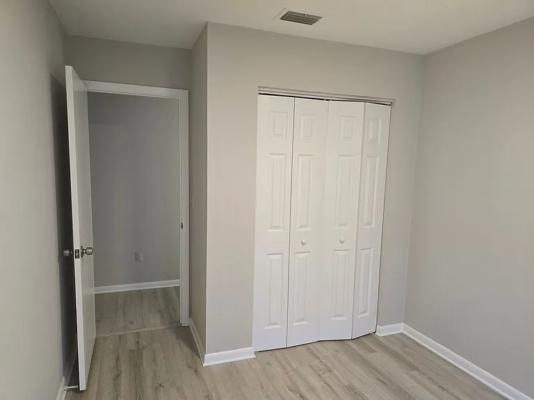 6853 Grove Rd — Photo 15