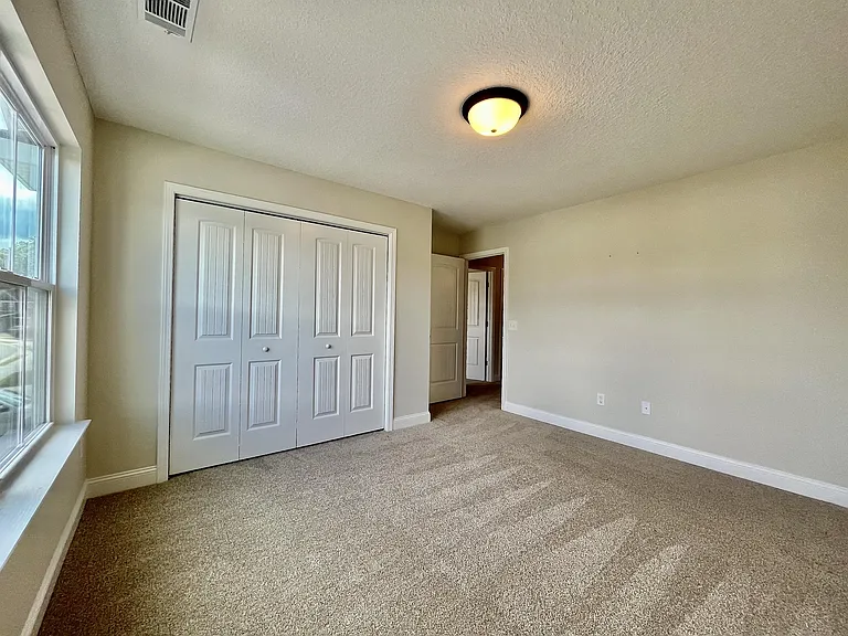 759 Fairview Cir — Photo 17