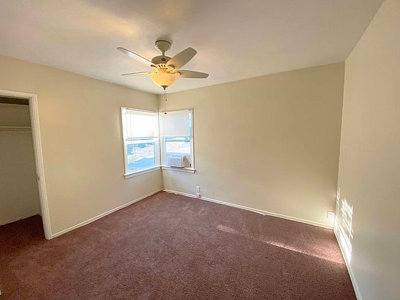 3rd image of 6518 Hazeltine Ave #6518