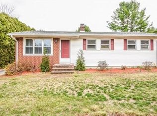 23 Center St, Bellingham, MA 02019