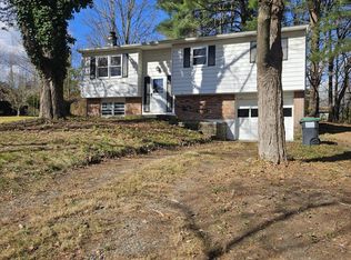 2315 Spruce Dr, Valatie, NY 12184