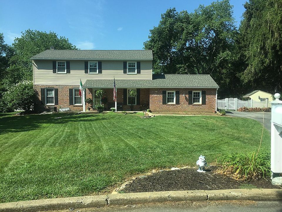1st image of 1212 Karen Ln