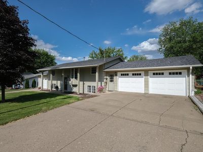 405 10th St SE, Waseca, MN, 56093