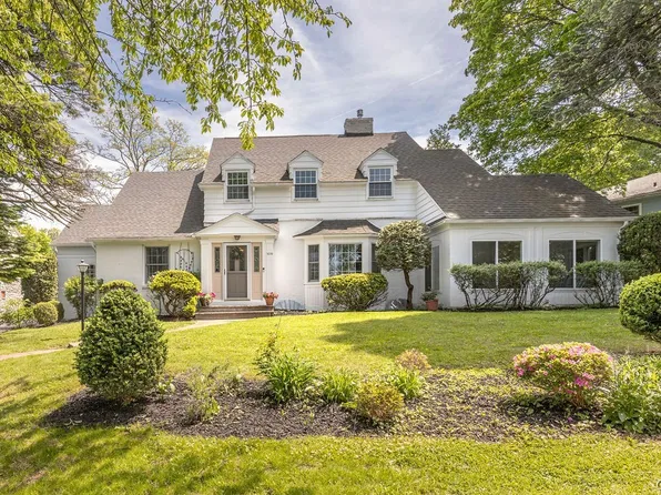 109 Enfield Pl, Syracuse, NY 13214