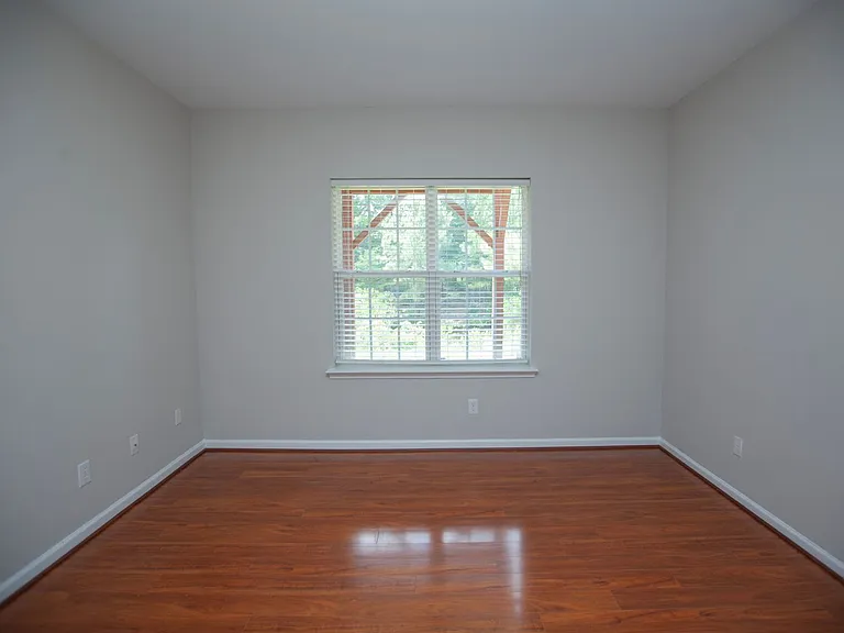 102 Chandler Chase Ct — Photo 5