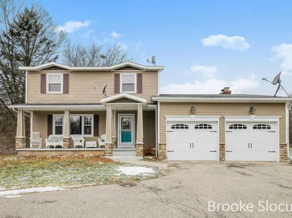 2627 Honey Creek Ave NE, Ada, MI 49301