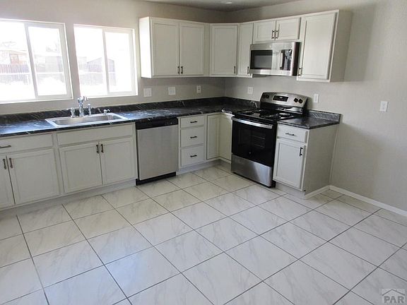 4th image of 1608 Carteret Ave