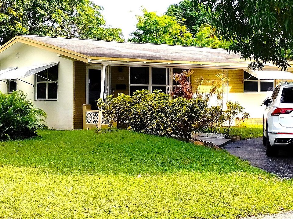 1st image of 2719 Pine Tree Drive