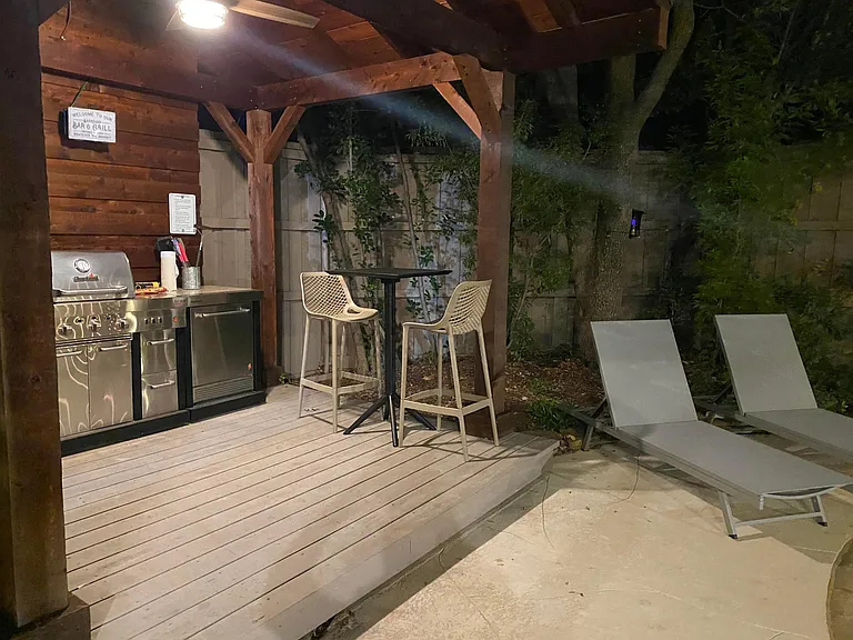 1811 Forest Meadow Ln — Photo 52