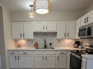 1857 Brookview Dr S, Jacksonville, FL 32246